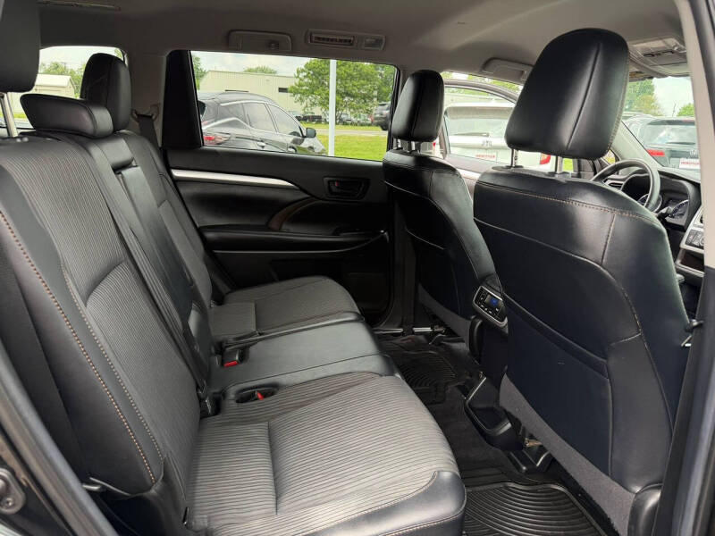 2019 Toyota Highlander LE Plus