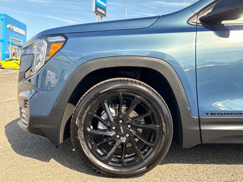 2024 GMC Terrain SLE