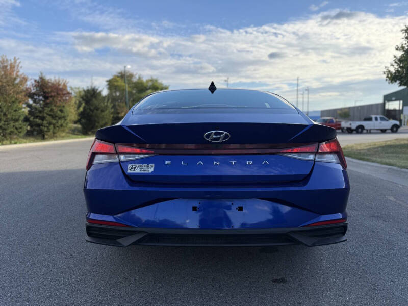 2022 Hyundai Elantra SEL