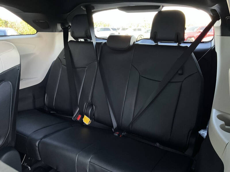 2026 Toyota Sienna Limited 7-Passenger