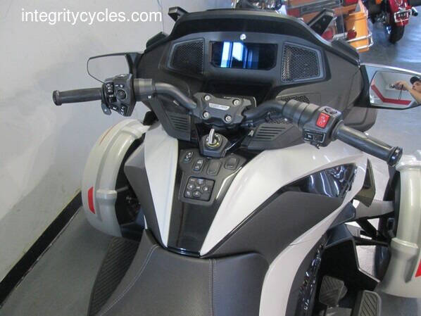 2021 Can-Am Spyder® RT Limited Dark