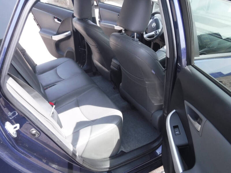 2013 Toyota Prius Two