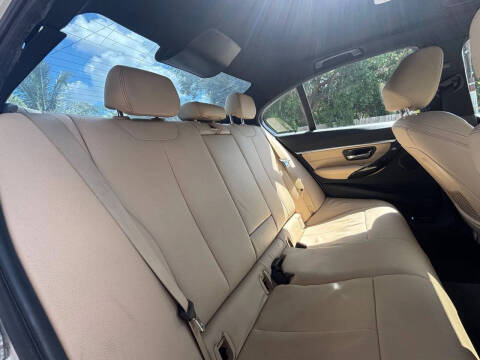 2017 BMW 3 Series 330i xDrive