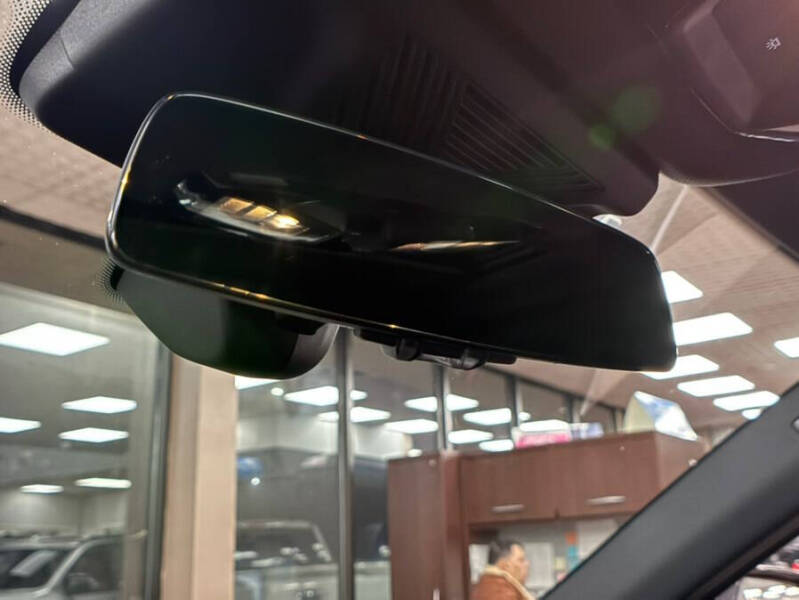 2025 BMW 5 Series 530i xDrive