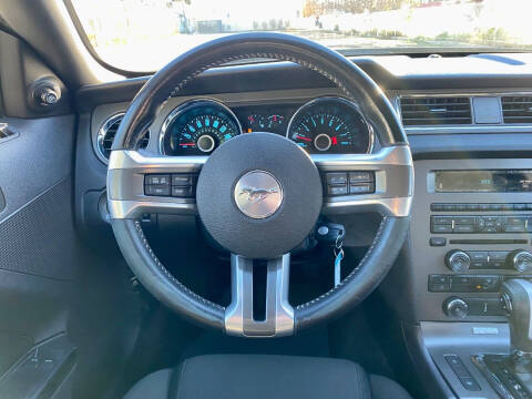 2014 Ford Mustang V6