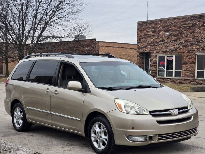 2005 Toyota Sienna for sale at Schaumburg Motor Cars in Schaumburg IL