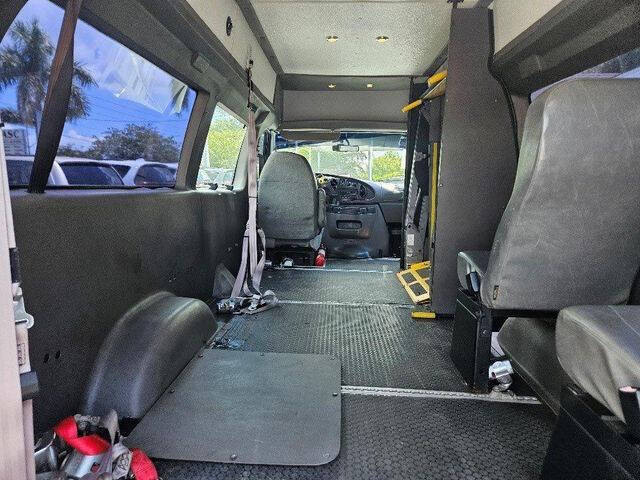 2008 Ford E-Series E-250
