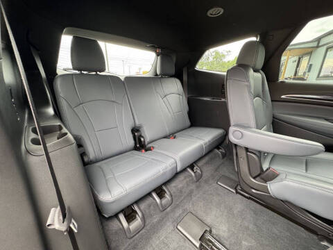 2022 Buick Enclave Essence