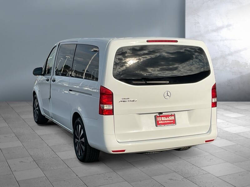 2022 Mercedes-Benz Metris Passenger