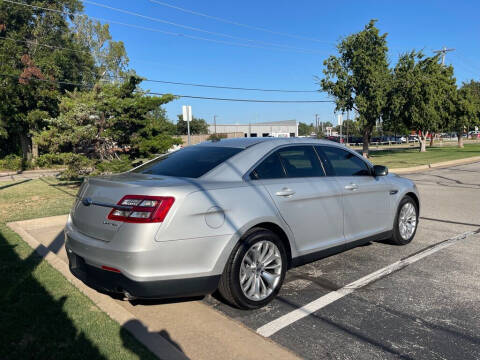 2017 Ford Taurus Limited