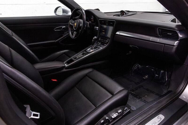 2018 Porsche 911 Carrera S