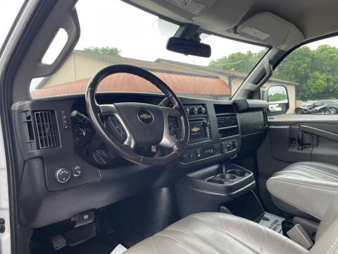 2019 Chevrolet Express 2500