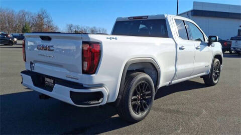2026 GMC Sierra 1500 Elevation Standard