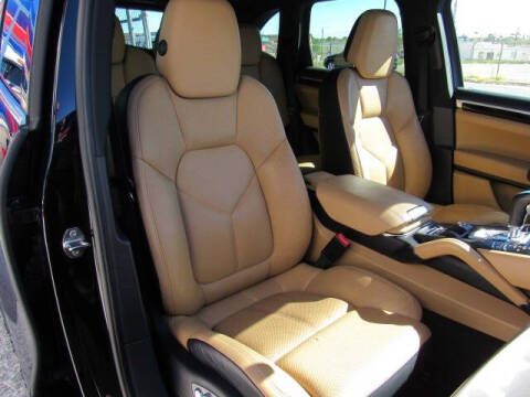 2014 Porsche Cayenne Platinum