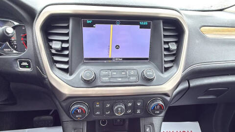 2017 GMC Acadia Denali