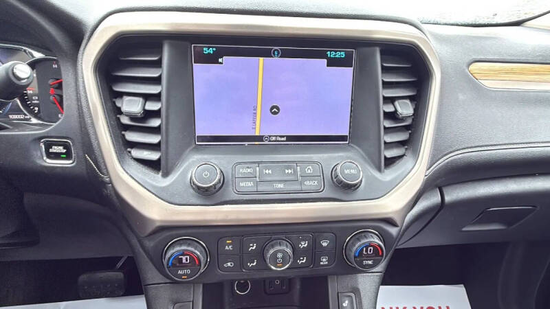 2017 GMC Acadia Denali