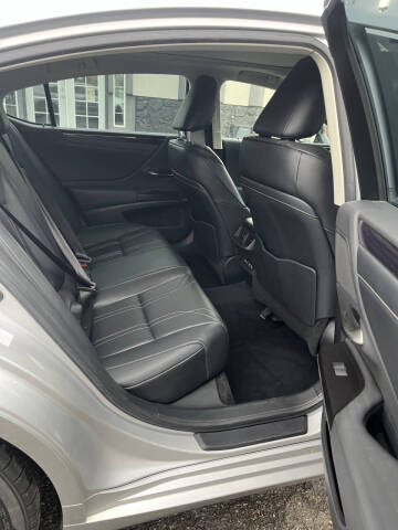 2019 Lexus ES 350 F SPORT