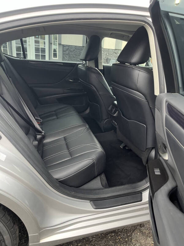 2019 Lexus ES 350 F SPORT