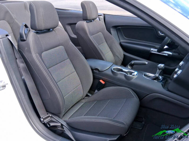 2017 Ford Mustang V6