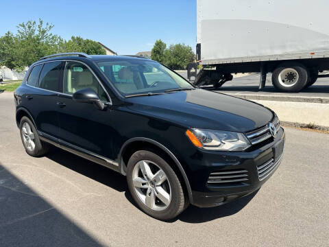 2012 Volkswagen Touareg for sale at The Car-Mart in Bountiful UT