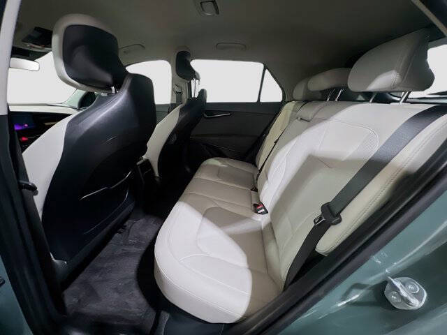 2025 Kia Niro EX