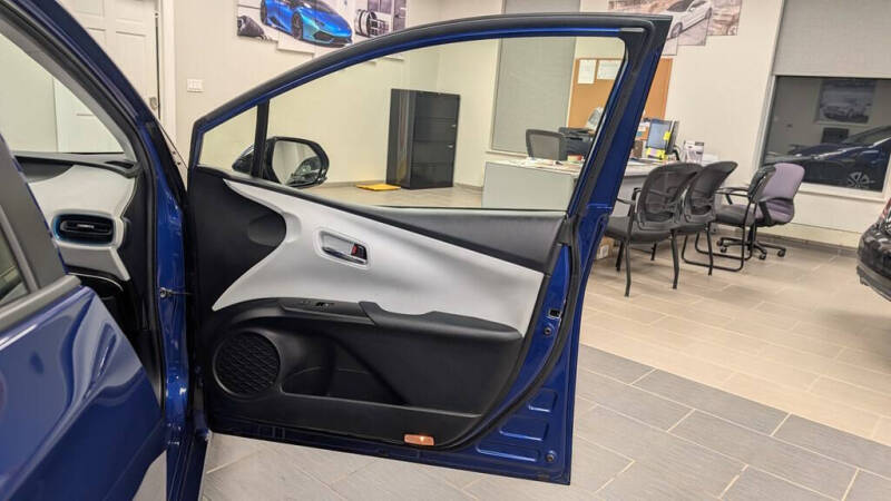 2016 Toyota Prius Two Eco