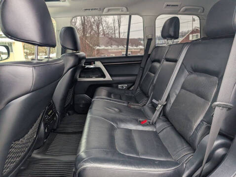 2013 Toyota Land Cruiser