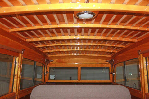 1948 Ford Super Deluxe