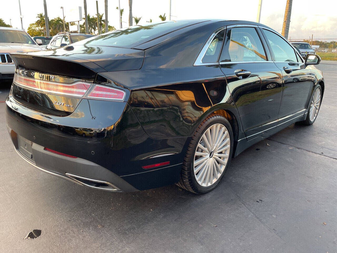 2017 Lincoln MKZ Sedan - $15,900
