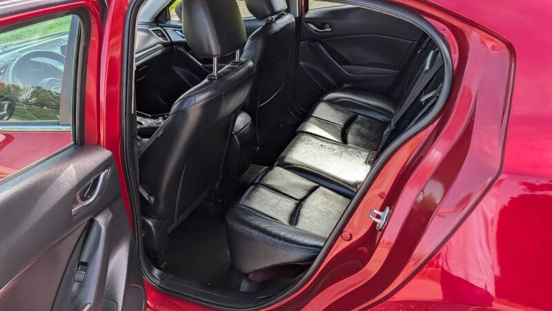 2018 Mazda MAZDA3 Touring