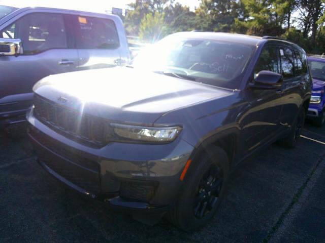 2024 Jeep Grand Cherokee L Altitude's photo