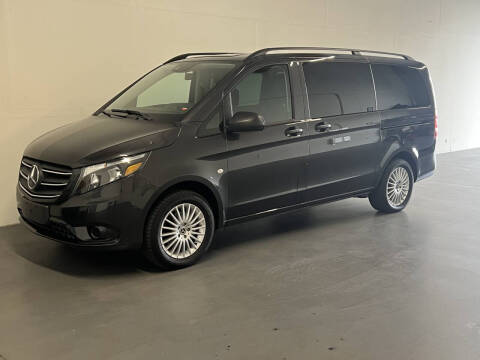 2023 Mercedes-Benz Metris