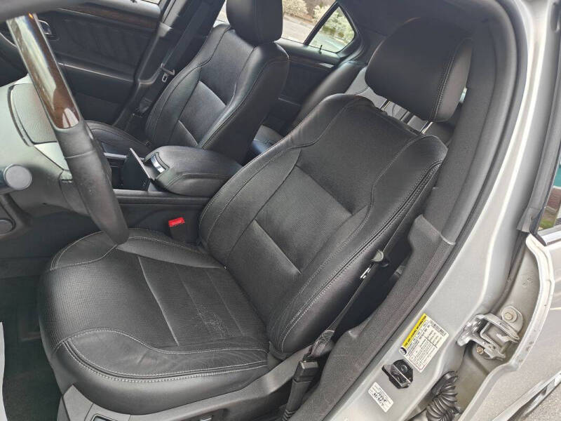 2014 Ford Taurus Limited