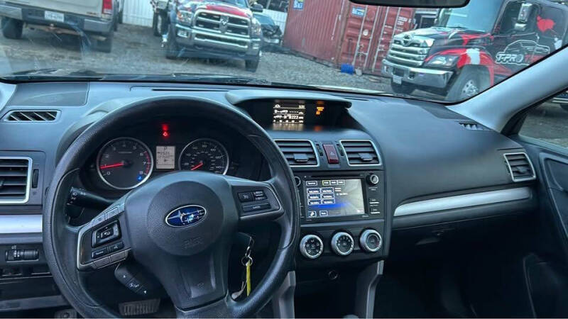 2016 Subaru Forester 2.5i