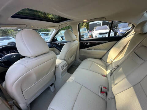 2014 Infiniti Q50 Premium