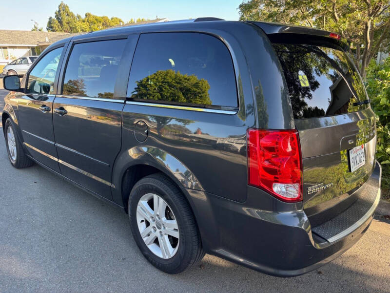 2012 Dodge Grand Caravan Crew