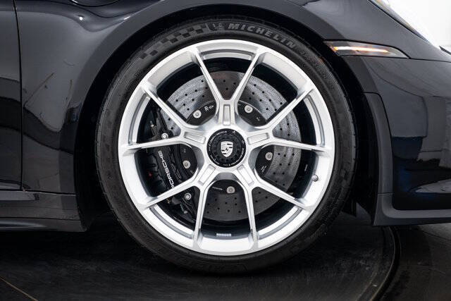 2023 Porsche 911
