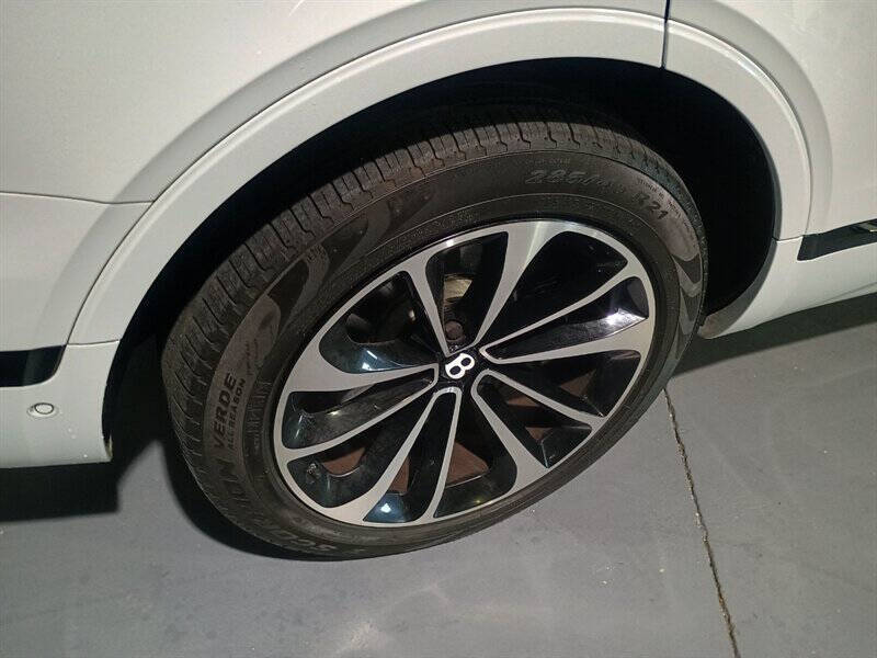 2019 Bentley Bentayga V8