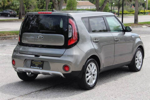 2017 Kia Soul +