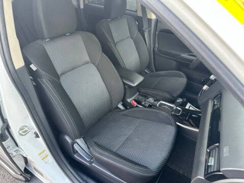 2020 Mitsubishi Outlander ES