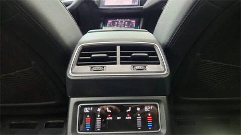 2024 Audi Q8 e-tron quattro Premium