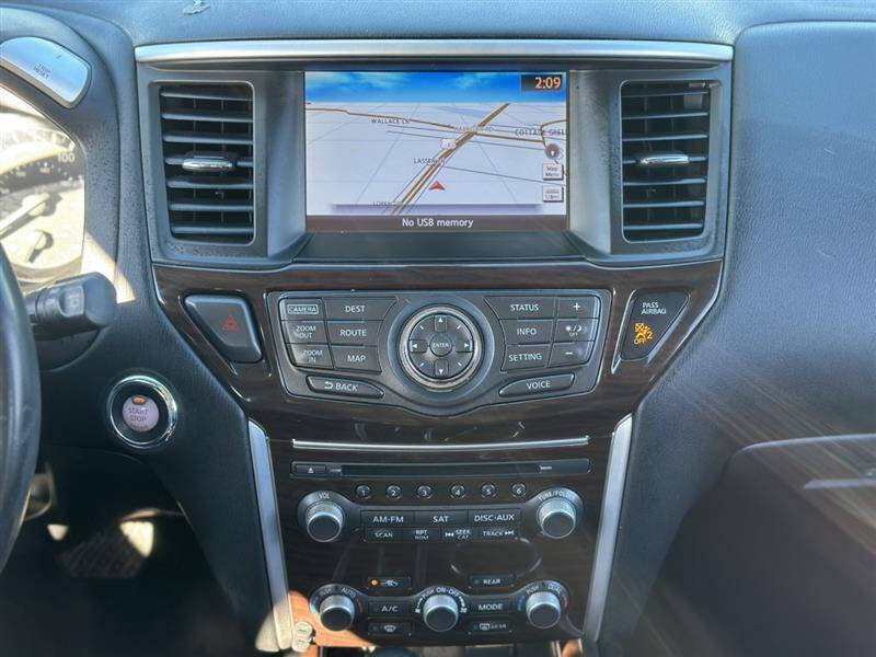 2015 Nissan Pathfinder SL