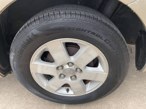 2004 Toyota Sienna XLE 7 Passenger