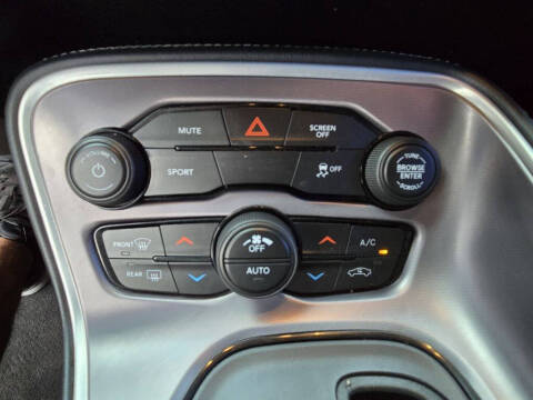 2020 Dodge Challenger SXT