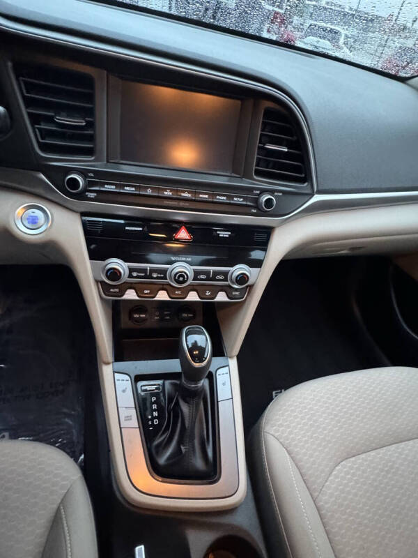 2020 Hyundai Elantra SEL