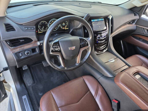 2015 Cadillac Escalade ESV Luxury