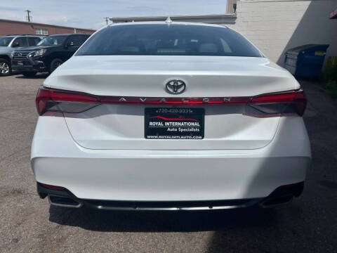 2021 Toyota Avalon XLE
