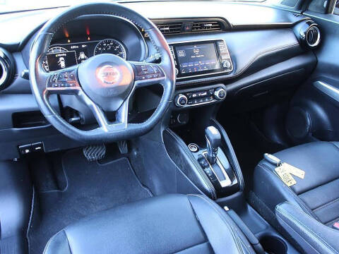 2020 Nissan Kicks SR