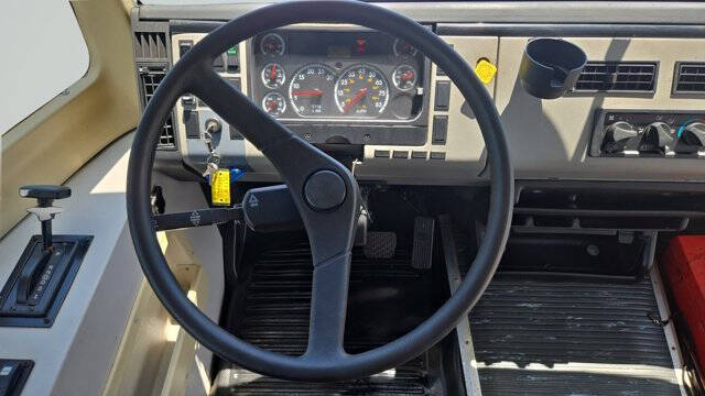 2002 Freightliner FS65 Chassis