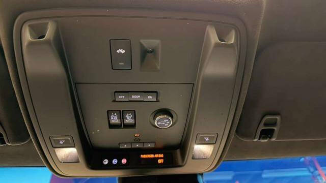 2017 Cadillac Escalade ESV Platinum